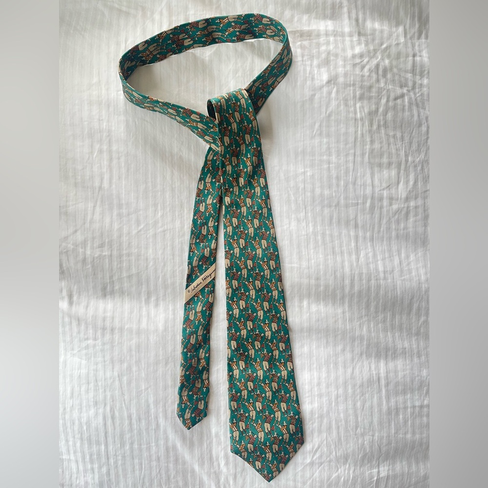 Salvatore Ferragamo 100% Silk Tie perfect condition